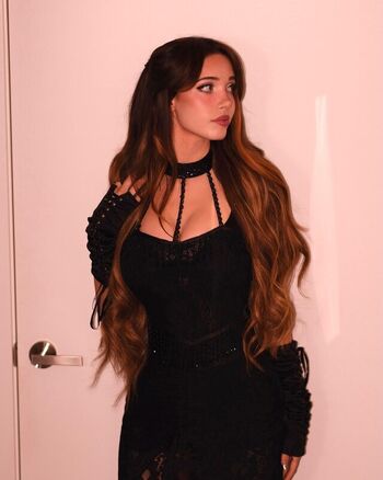 🔥 Lydiaviolet leaked private photo uncensored full
