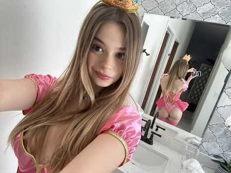 🔥 Maybemollyy page leaked private photo uncensored full