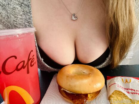 🔥 Melounia leaked private photo uncensored full