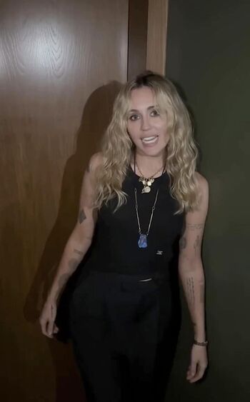 🔥 Miley cyrus page leaked private photo uncensored full
