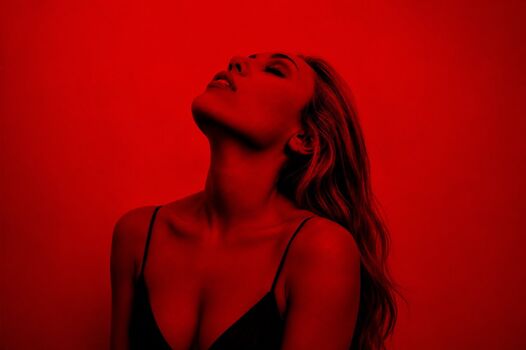 🔥 Miley cyrus page leaked private photo uncensored full