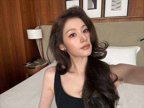 🔥 Minatozaki sana leaked private photo uncensored full