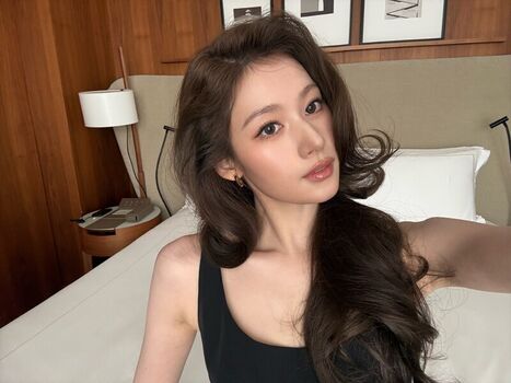 🔥 Minatozaki sana leaked private photo uncensored full