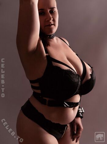 🔥 Ms curvylicous page leaked private photo uncensored full