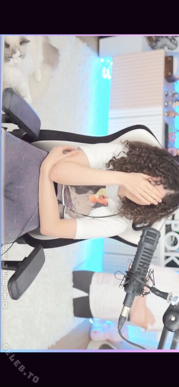 🔥 Pokimane  page leaked private photo uncensored full