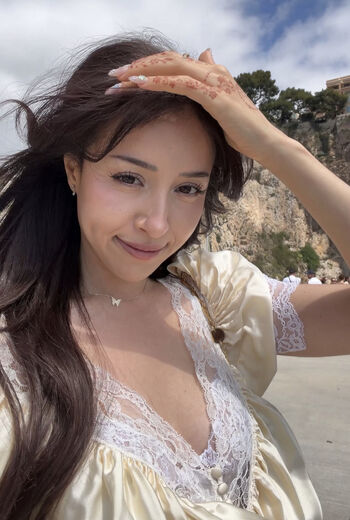 🔥 Pokimane  page leaked private photo uncensored full