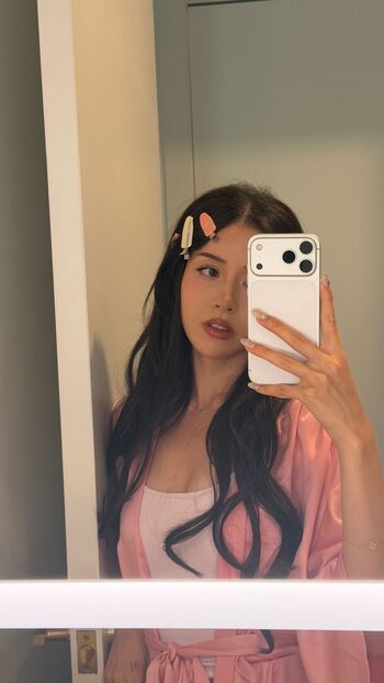 🔥 Pokimane  page leaked private photo uncensored full