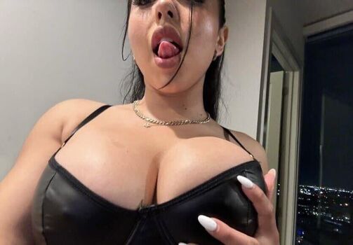 🔥 Prisy montoya  page leaked private photo uncensored full