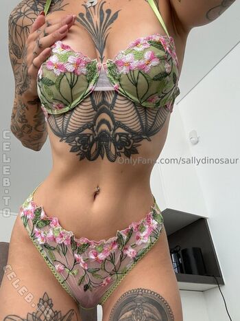 🔥 Sallydinosaur  page leaked private photo uncensored full