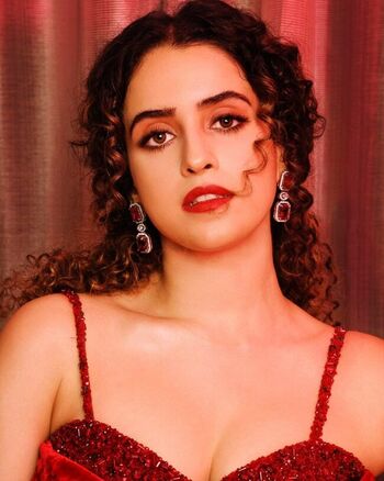 🔥 Sanya malhotra leaked private photo uncensored full