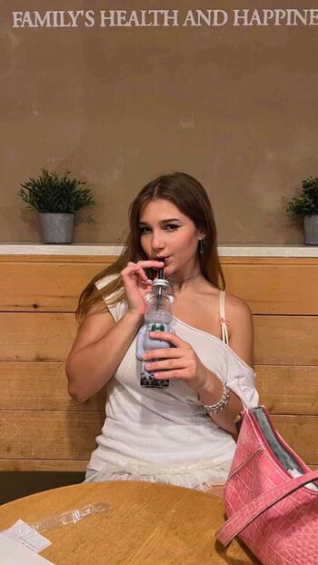 🔥 Sara dobrik page leaked private photo uncensored full