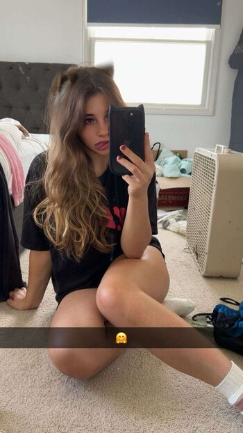 🔥 Sara dobrik leaked private photo uncensored full