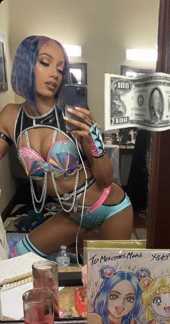 🔥 Sasha banks leaked private photo uncensored full