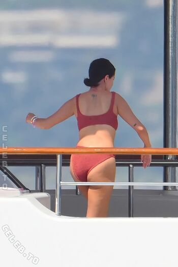 🔥 Selena gomez  page leaked private photo uncensored full