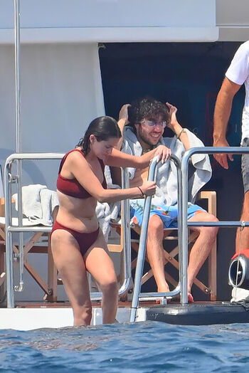 🔥 Selena gomez  page leaked private photo uncensored full