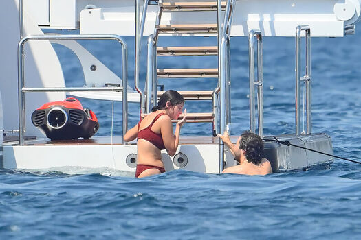🔥 Selena gomez  page leaked private photo uncensored full