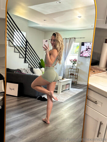 🔥 Sexyxlexy leaked private photo uncensored full