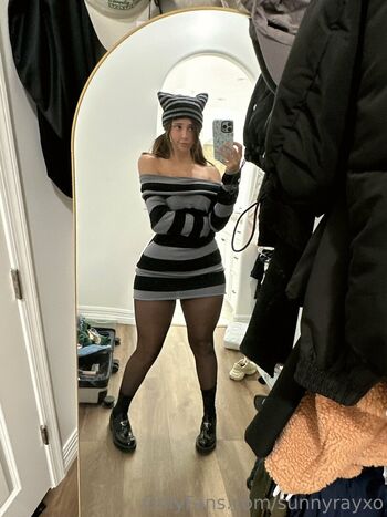 🔥 Sunnyrayxo  page leaked private photo uncensored full