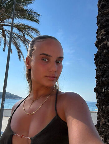 🔥 Swedish girls leaked private photo uncensored full