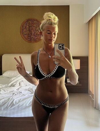 🔥 Swedish girls leaked private photo uncensored full