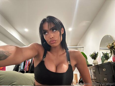 🔥 Thecaligirl leaked private photo uncensored full