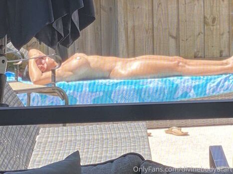 🔥 Thedivinityofher leaked private photo uncensored full